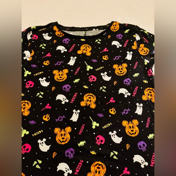 Disney Parks Halloween Icon treats Shirt M Mickey Pumpkin and Ghost - Picture 2 of 8